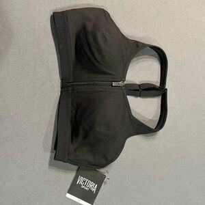 Victoria’s Secret front closure sports bra